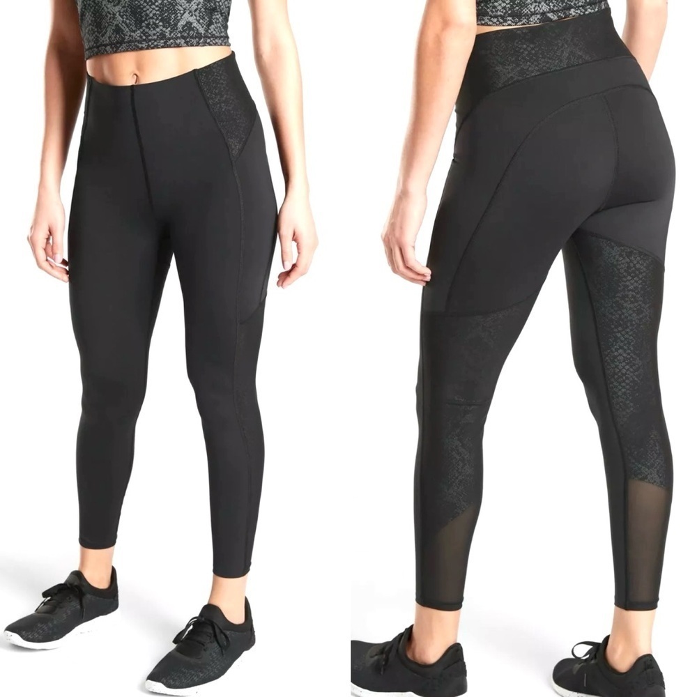 Athleta Stay Fly Reflective 7/8 Tight Legging